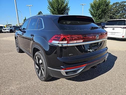 2025 Volkswagen Atlas Cross Sport 2.0T SEL