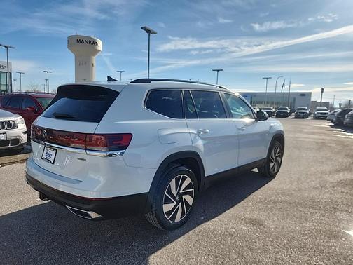 2024 Volkswagen Atlas 2.0T SE w/Technology 4MOTION