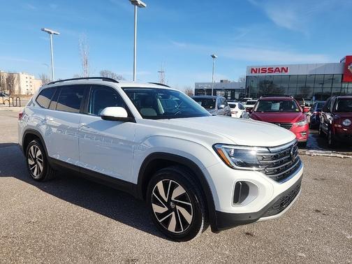 2024 Volkswagen Atlas 2.0T SE w/Technology 4MOTION
