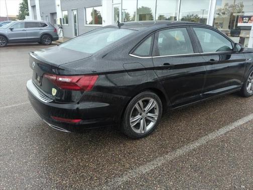 2021 Volkswagen Jetta 1.4T R-Line