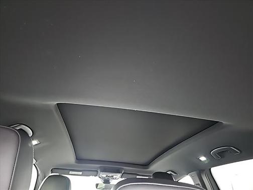 2025 Volkswagen Atlas Cross Sport 2.0T SEL