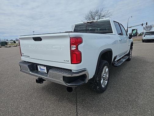 Summit White 2022 Chevrolet Silverado 2500 LTZ