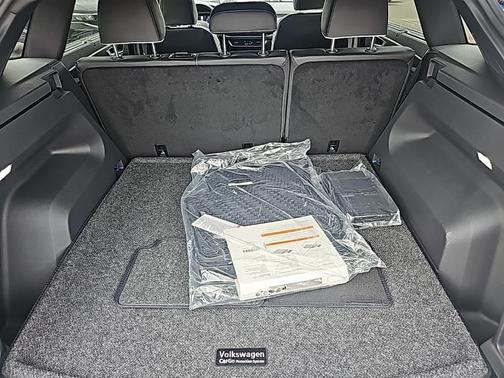 2025 Volkswagen Atlas Cross Sport 2.0T SEL Premium
