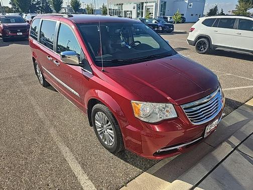 2013 Chrysler Town & Country Touring-L
