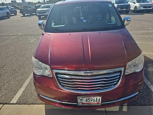 2013 Chrysler Town & Country Touring-L