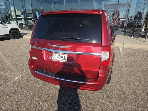 2013 Chrysler Town & Country Touring-L