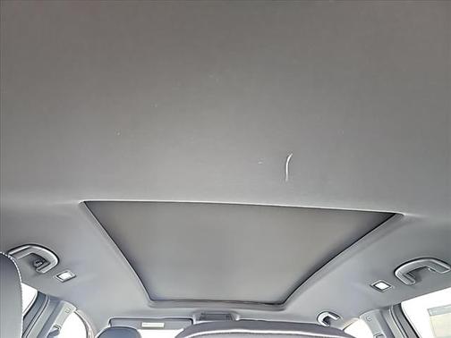 2025 Volkswagen Atlas Cross Sport 2.0T SE w/Technology 4MOTION