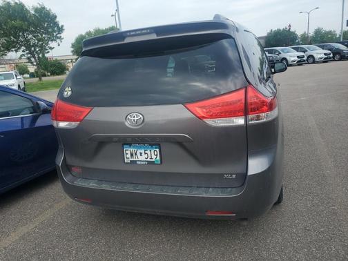 2014 Toyota Sienna XLE