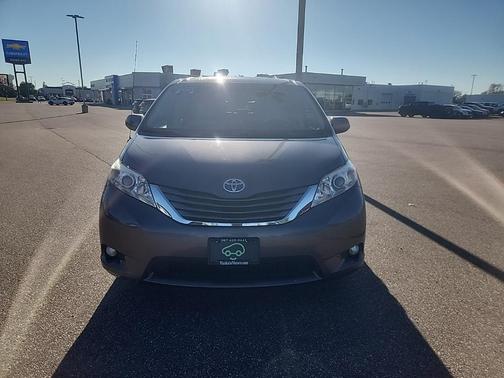 2014 Toyota Sienna XLE
