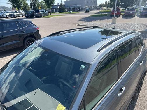 2024 Volkswagen Tiguan 2.0T SE R-Line Black 4MOTION