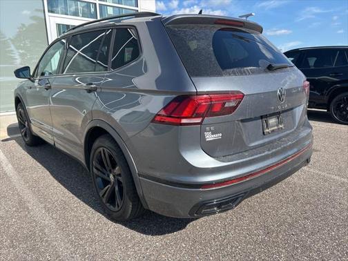 2024 Volkswagen Tiguan 2.0T SE R-Line Black 4MOTION