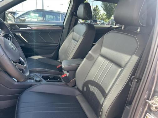2024 Volkswagen Tiguan 2.0T SE R-Line Black 4MOTION