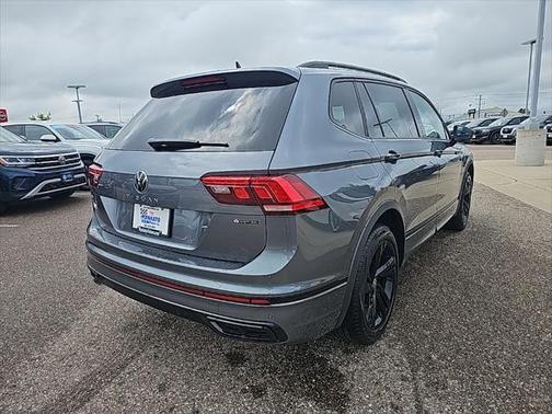 2024 Volkswagen Tiguan 2.0T SE R-Line Black 4MOTION