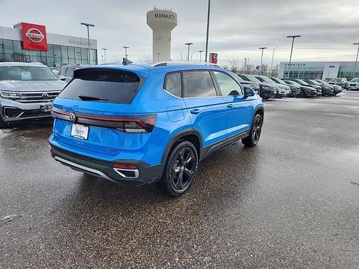 2026 Volkswagen Taos SEL