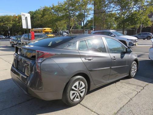 2018 Toyota Prius Four