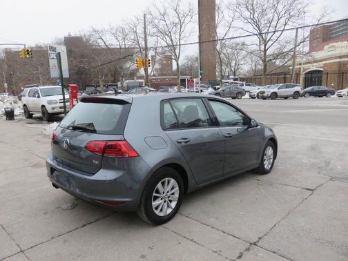 2015 Volkswagen Golf Auto TSI S