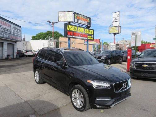 Onyx Black Metallic 2018 Volvo XC90 T6 Momentum