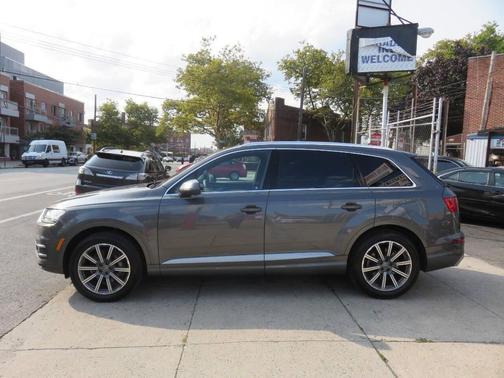 2019 Audi Q7 45 Premium Plus