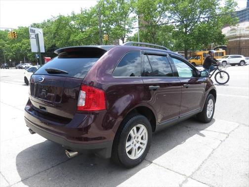 2011 Ford Edge SE
