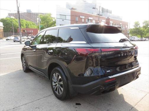 2022 INFINITI QX60 Pure
