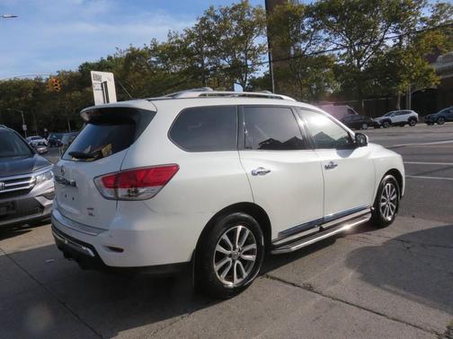 2015 Nissan Pathfinder SL