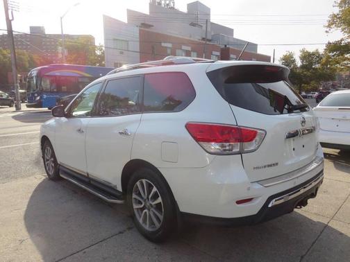 2015 Nissan Pathfinder SL
