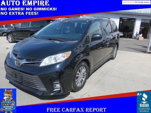 2018 Toyota Sienna XLE