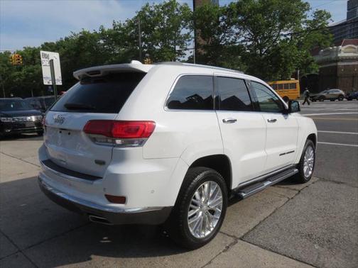 2018 Jeep Grand Cherokee Summit