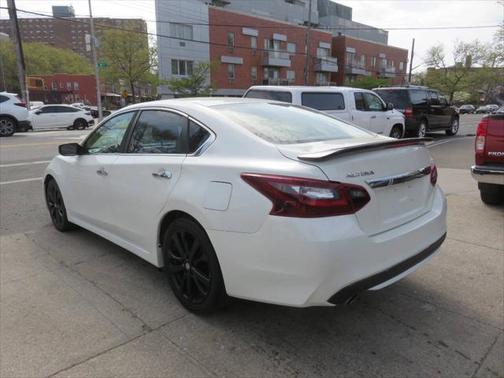 2017 Nissan Altima 2.5 SR