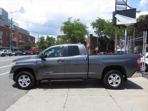 2015 Toyota Tundra SR5