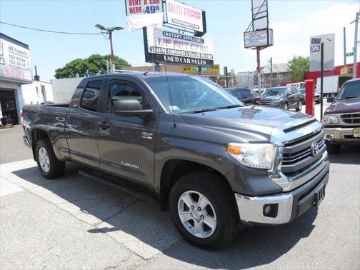 2015 Toyota Tundra SR5