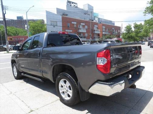 2015 Toyota Tundra SR5