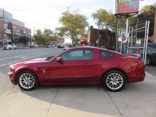 2014 Ford Mustang V6 Premium