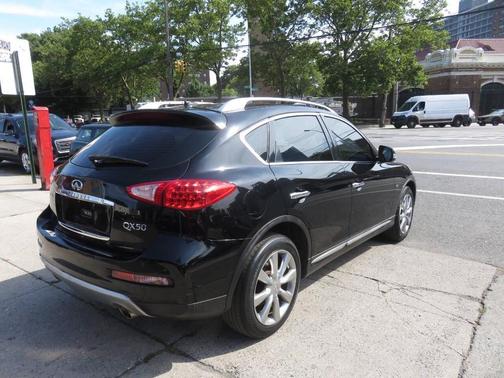 2016 INFINITI QX50 Base