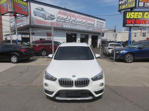 White 2018 BMW X1 xDrive28i