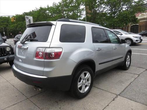 2010 GMC Acadia SL