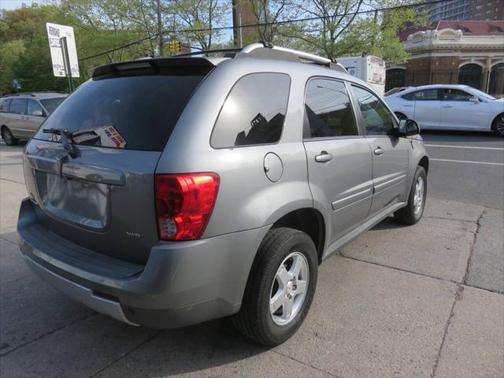 2006 Pontiac Torrent Base