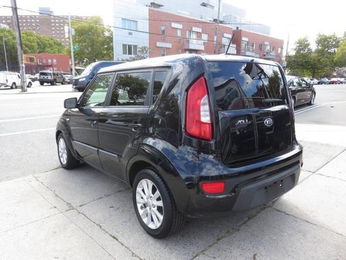 2013 Kia Soul Base