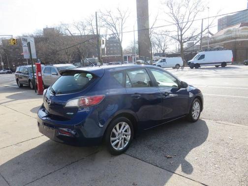 2012 Mazda Mazda3 i Touring