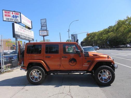 2011 Jeep Wrangler Unlimited Sahara
