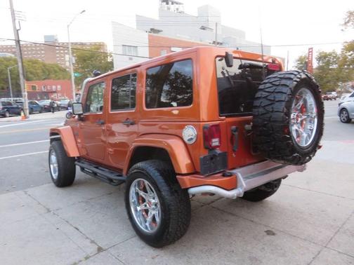 2011 Jeep Wrangler Unlimited Sahara