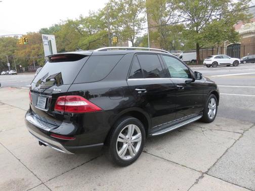 2013 Mercedes-Benz M-Class 4MATIC