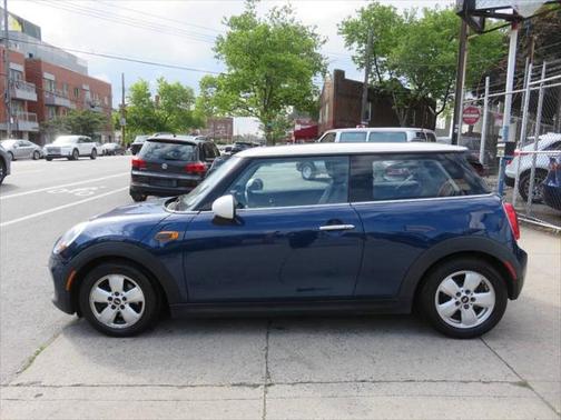 2017 MINI Hardtop Cooper