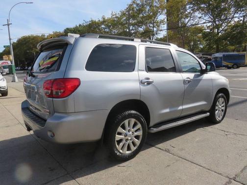 2016 Toyota Sequoia Platinum