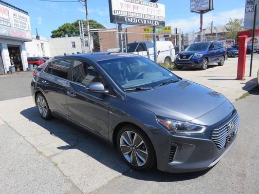 2017 Hyundai IONIQ Hybrid Limited
