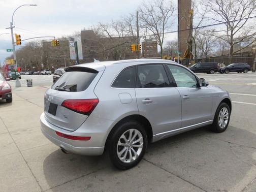 Silver 2016 Audi Q5 2.0T Premium Plus