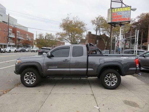 2016 Toyota Tacoma SR5