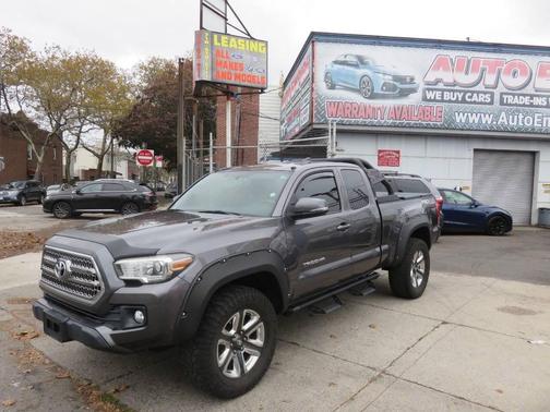 2016 Toyota Tacoma SR5