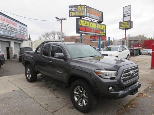 2016 Toyota Tacoma SR5