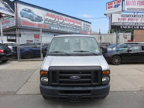 2014 Ford E350 Super Duty XL